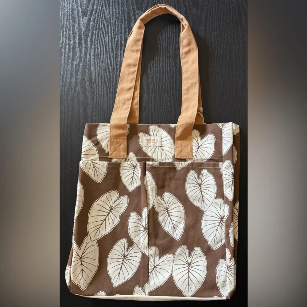 New with tags- Whole Foods [Hawaii Exclusive]
Eco Tote Bag-Brown Kalo Leaf - Picture 2 of 2